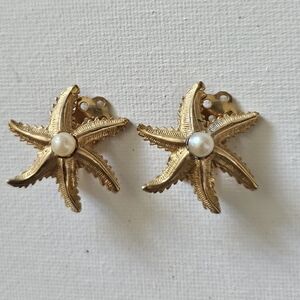 Vintage Gold Faux Pearl Starfish Clip On Earrings